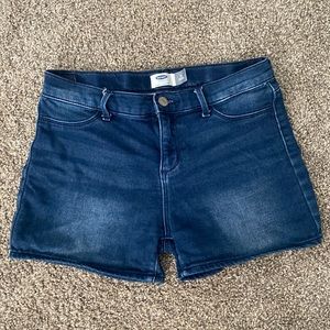 I have Old Navy shorts! Willing to go any price if anyone wants an offer!